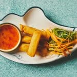 9. Mini Forårsruller (4 stk.)