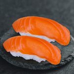 A1. Laks Nigiri (1 stk-)