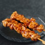 11.Grillede kylling stick med teriyaki sauce 2 stk